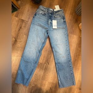 Zara Straight Leg Crop - 4 NWT